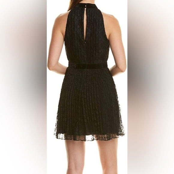 Ali & Jay,Intricate Lace Design,Contrasting Velvet Accents, Excellent Con,Size S - Picture 2 of 12